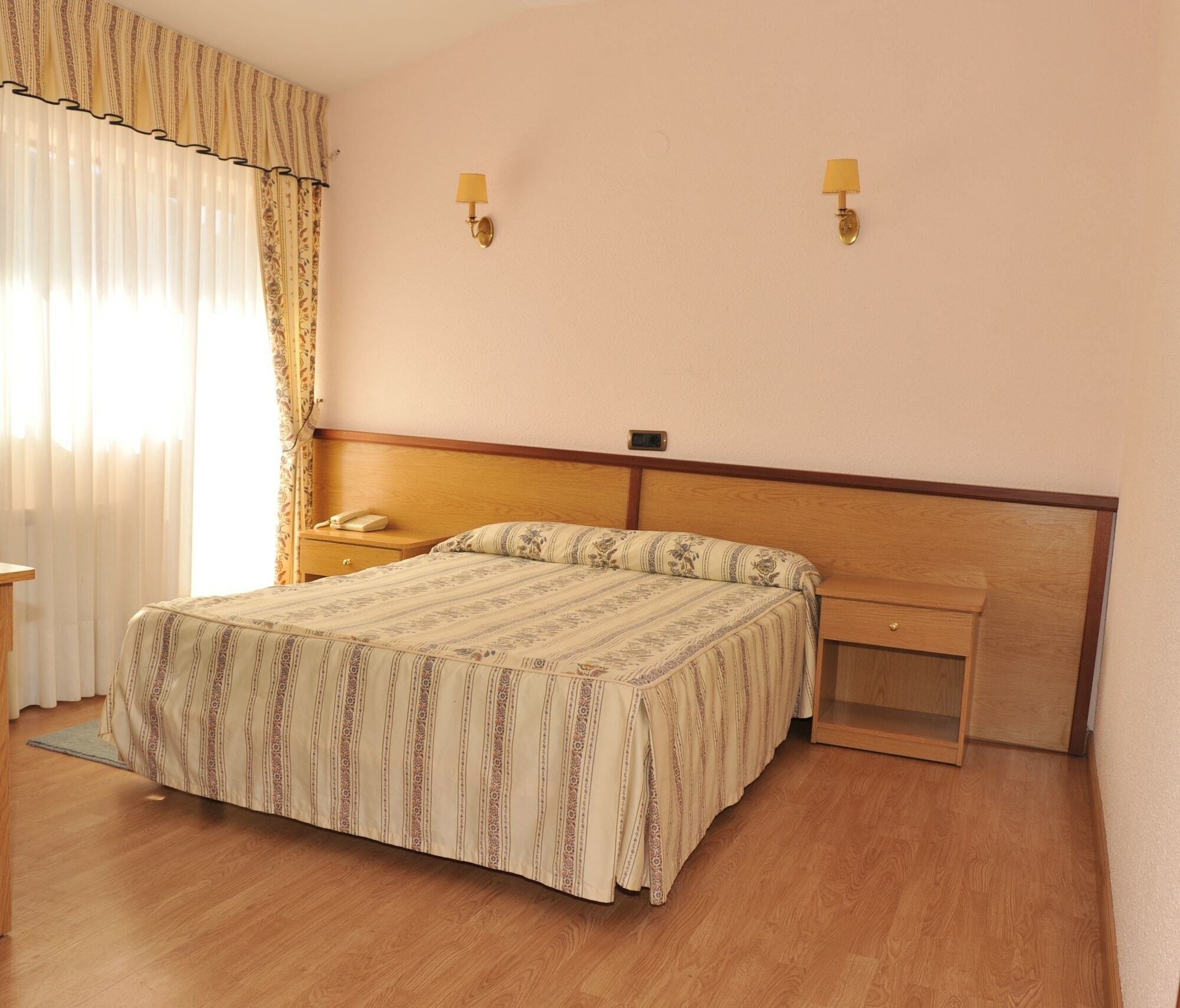 Hotel Alfar Isla Plana Zewnętrze zdjęcie